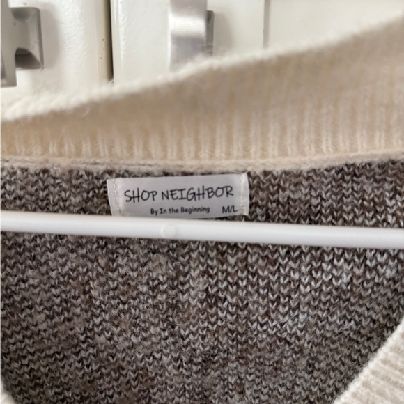 Brown and Cream Checkered Women's Sweater ✨ - Picture 3 of 4